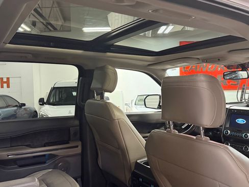 Used 2019 Ford Expedition Limited image 15