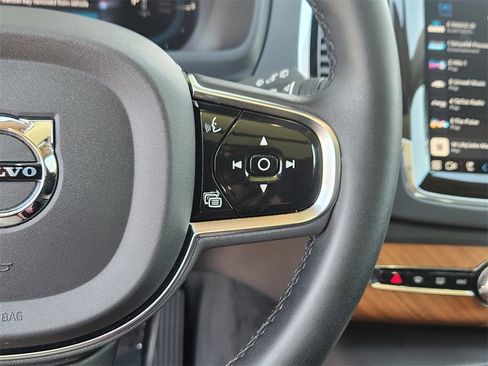 Used 2023 Volvo XC90 T8 Plus w/ Protection Package Premier image 10