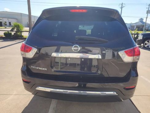 Used 2015 Nissan Pathfinder S image 5
