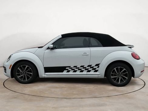Used 2019 Volkswagen Beetle 2.0T S FWD image 12