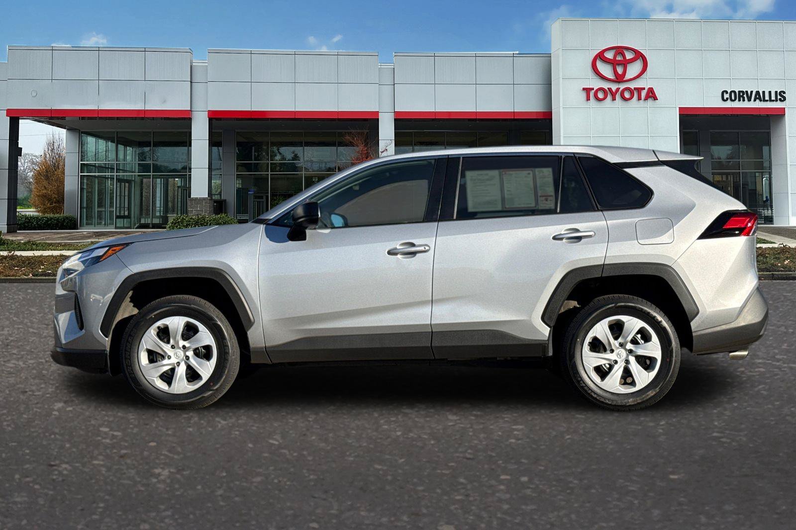 Certified 2025 Toyota RAV4 LE AWD/4WD image 7