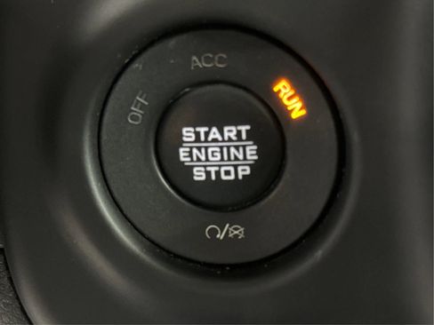 Used 2018 Jeep Wrangler Unlimited Sport S AWD/4WD image 38