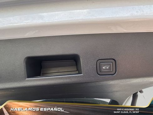 Certified 2025 GMC Acadia Elevation image 39