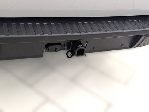 New 2025 Ford Maverick XL w/ Equipment Group 101A image 31