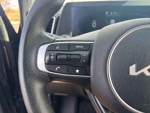 Used 2023 Kia Sportage LX image 15