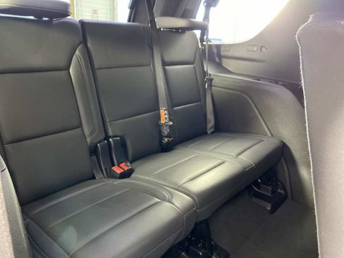 Used 2025 Chevrolet Tahoe LT AWD/4WD image 13