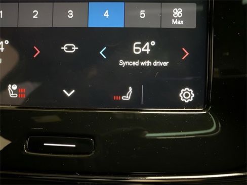 Used 2023 Volvo XC40 Recharge Ultimate w/ Protection Package Premier image 40