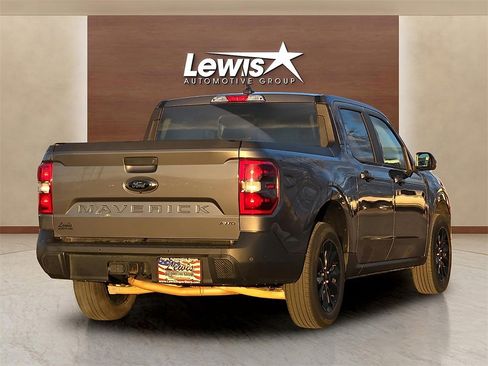 Used 2024 Ford Maverick Lariat w/ Black Appearance Package image 4