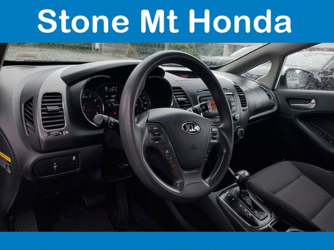 Used 2017 Kia Forte LX FWD image 15