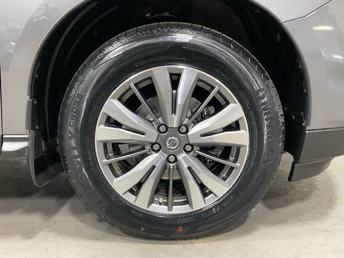 Certified 2018 Nissan Pathfinder SV AWD/4WD image 32