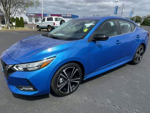 Used 2023 Nissan Sentra SR w/ Electronics Package image 4