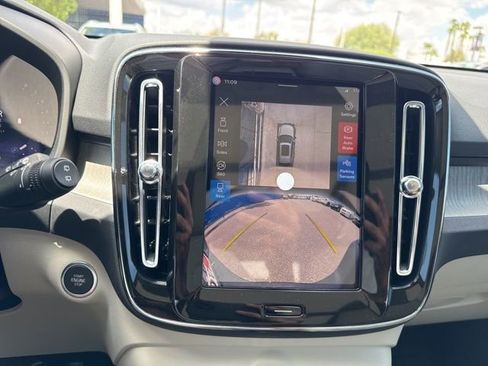 New 2026 Volvo XC40 B5 Plus w/ Protection Package Premier AWD/4WD image 29