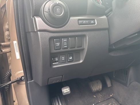 Used 2021 Nissan Titan PRO-4X image 14