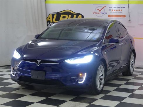 Used 2018 Tesla Model X 100D AWD/4WD image 3