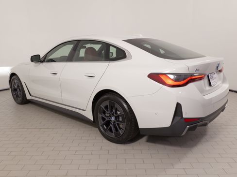 Used 2025 BMW i4 xDrive40i w/ Premium Package AWD/4WD image 15