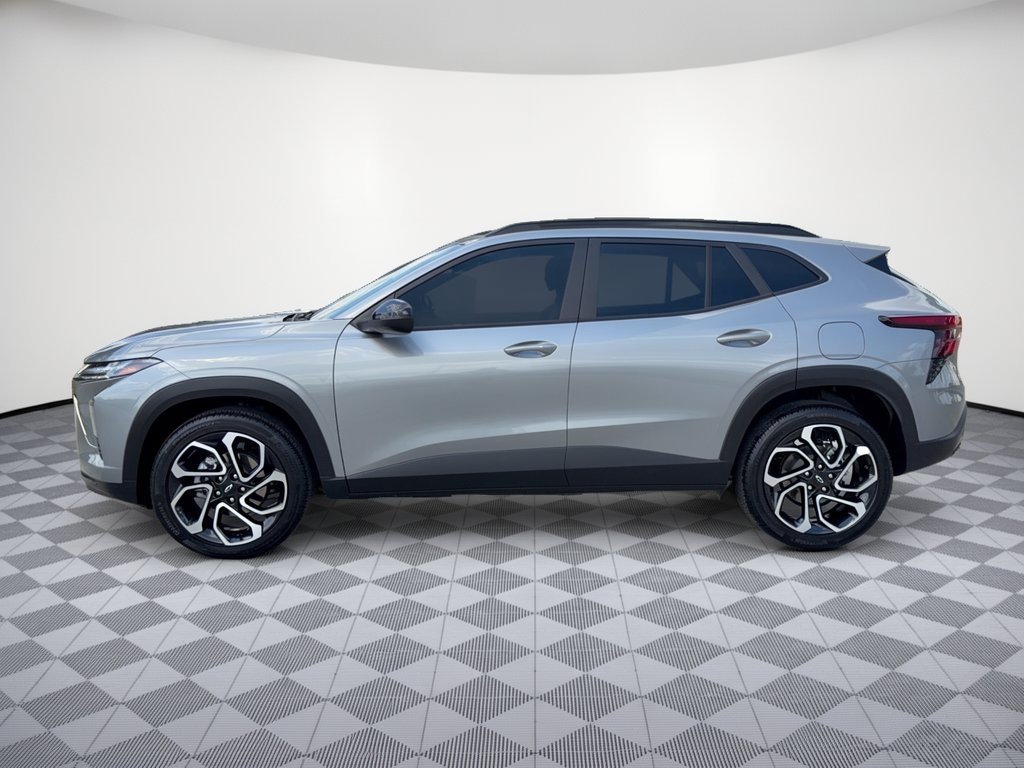 Used 2026 Chevrolet Trax RS w/ Driver Confidence Package FWD image 2