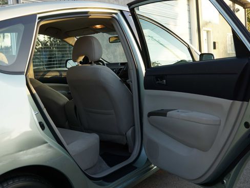 Used 2007 Toyota Prius Touring image 29