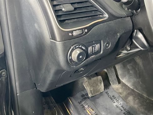 Used 2022 Jeep Cherokee Trailhawk w/ Sun, Sound & Nav Group image 10