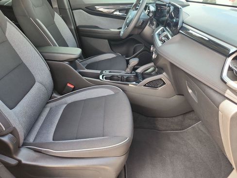 Used 2025 Chevrolet TrailBlazer LS w/ LS Confidence Package FWD image 25