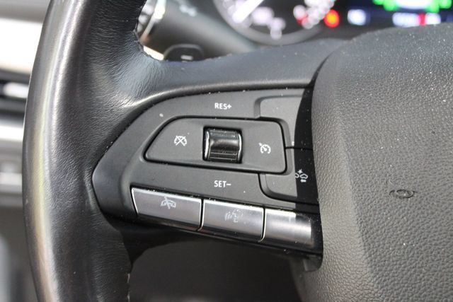 Certified 2023 Cadillac XT4 Premium Luxury AWD/4WD image 16