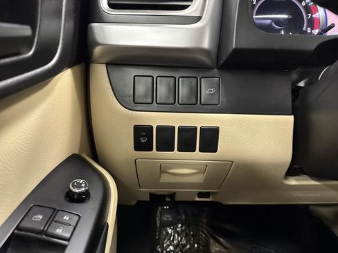 Used 2015 Toyota Highlander Plus image 21