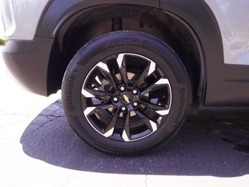 Used 2023 Chevrolet TrailBlazer LT w/ Convenience Package AWD/4WD image 34