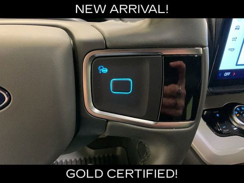 Certified 2025 Ford Expedition Active AWD/4WD image 36