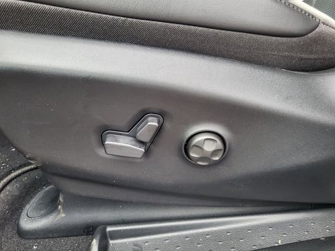 New 2026 Chrysler Pacifica Limited AWD/4WD image 50