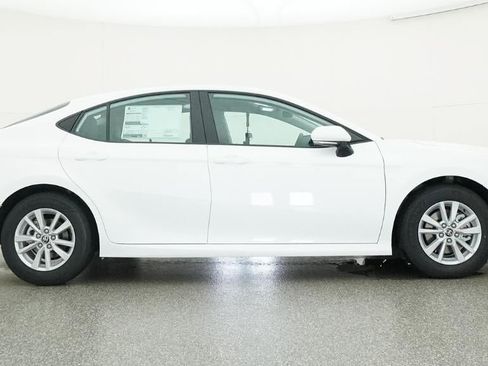 New 2026 Toyota Camry LE FWD image 27