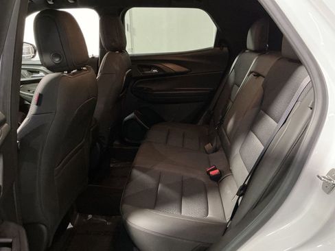 Used 2023 Chevrolet TrailBlazer RS image 31