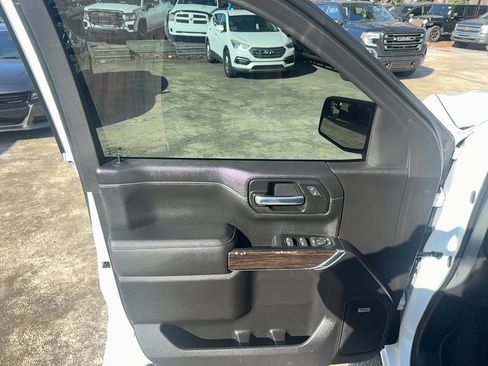 Used 2020 GMC Sierra 1500 Elevation w/ Elevation Value Package image 12