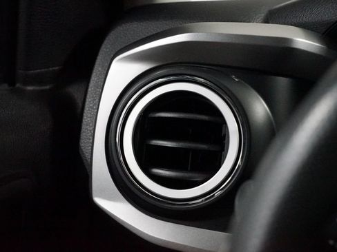 Certified 2022 Toyota Tacoma SR5 RWD image 22