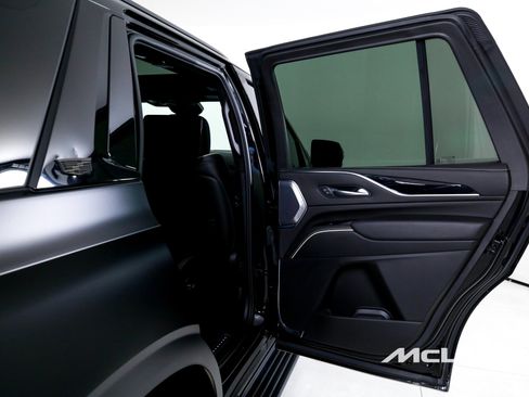 Used 2024 Cadillac Escalade V w/ LPO, ONYX Package AWD/4WD image 27