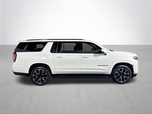 Used 2021 Chevrolet Suburban RST w/ Luxury Package AWD/4WD image 5