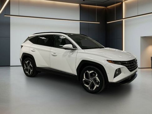 Certified 2022 Hyundai Tucson Limited AWD/4WD image 7
