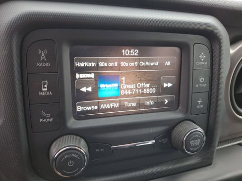 Used 2021 Jeep Wrangler Unlimited Sport image 16