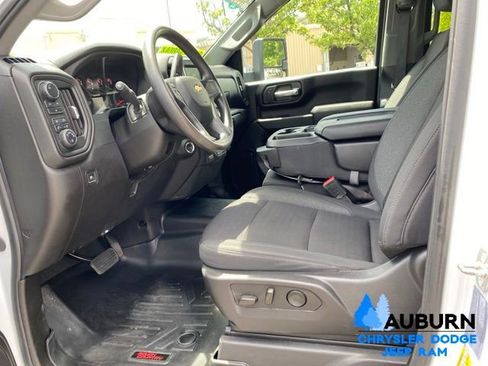 Used 2024 Chevrolet Silverado 2500 Custom w/ Custom Value Package AWD/4WD image 31