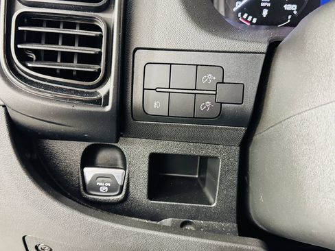 Used 2025 RAM ProMaster 3500 w/ Convenience Group FWD image 10