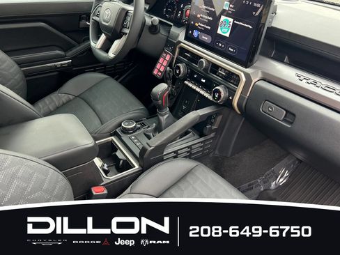 Used 2026 Toyota Tacoma TRD Off-Road w/ TRD Off Road Premium Package AWD/4WD image 15