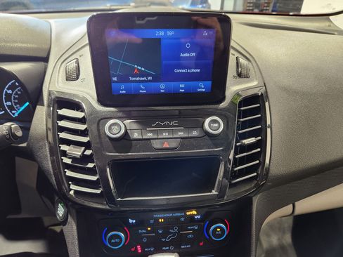 Used 2022 Ford Transit Connect Titanium w/ Trailer Tow Package image 23