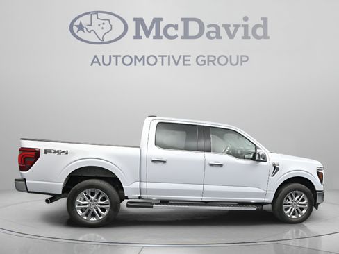Used 2025 Ford F150 Lariat w/ Equipment Group 502A High AWD/4WD image 9