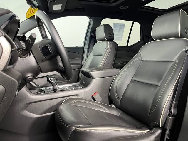 Used 2023 Chevrolet Traverse Premier w/ Redline Edition AWD/4WD image 17