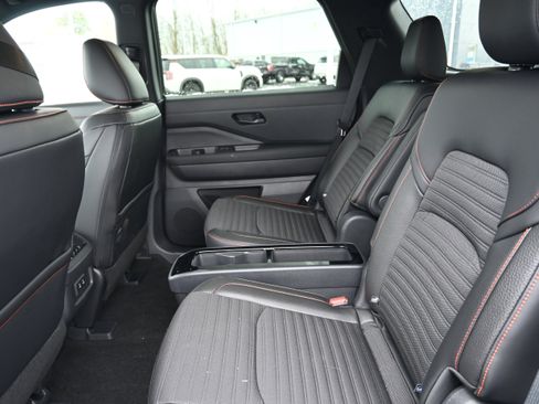 New 2026 Nissan Pathfinder Rock Creek w/ Rock Creek Premium Package image 17