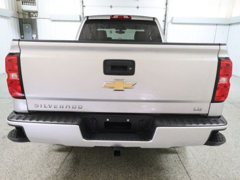 Used 2019 Chevrolet Silverado 1500 Custom w/ Custom Convenience Package AWD/4WD image 8