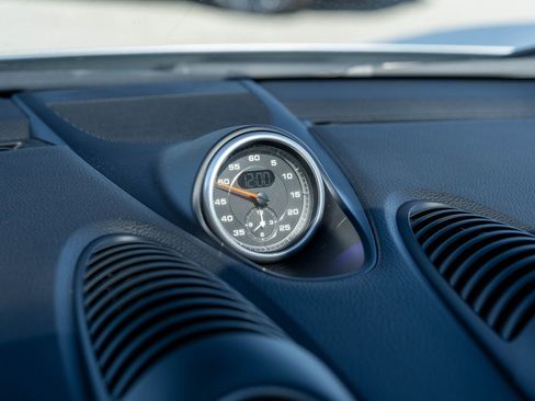 Used 2018 Porsche 718 Cayman S image 27