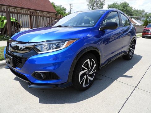 Used 2019 Honda HR-V Sport image 4