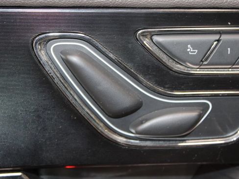 Used 2022 Lincoln Corsair AWD w/ Premium Package image 22