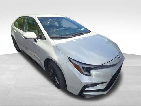 Used 2025 Toyota Corolla SE FWD image 7