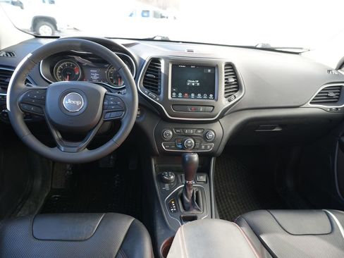 Used 2022 Jeep Cherokee Trailhawk w/ Premium Leather Package image 27