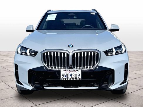 Used 2026 BMW X5 xDrive40i w/ M Sport Package AWD/4WD image 2